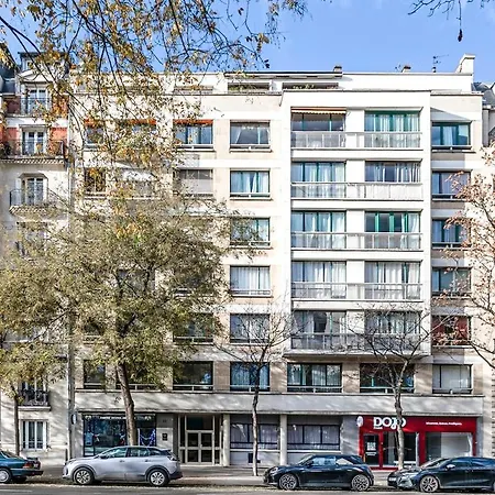 Apartment Elegant 16th - Near The Seine Paris